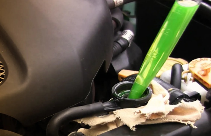 Cairns car aircon regas